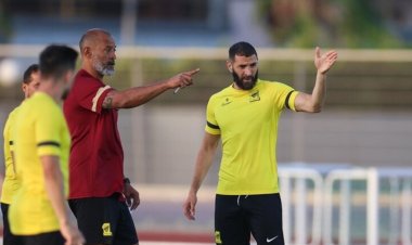 حقيقة صدامه يكشفها مدرب الاتحاد السعودي مع بنزيما